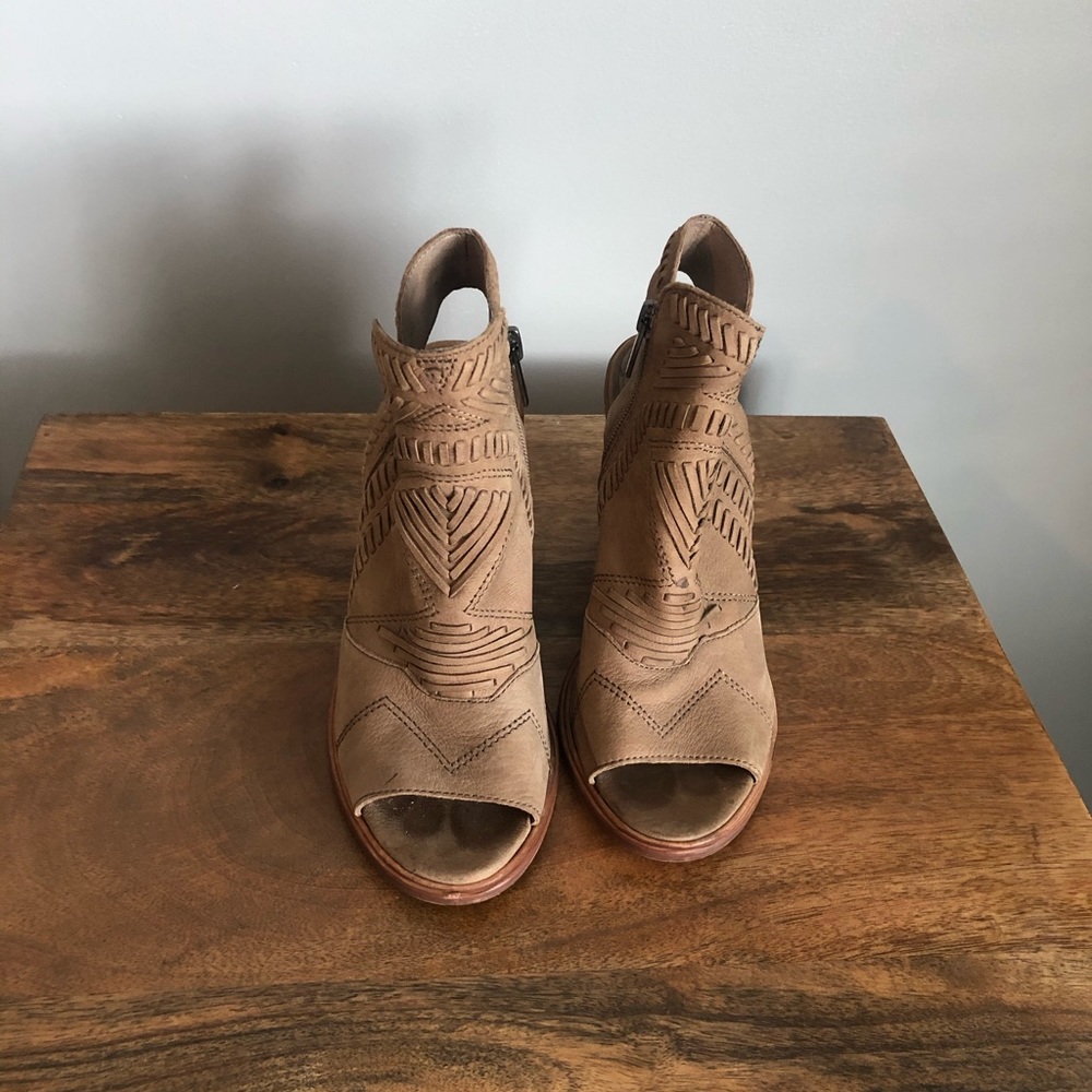 Vince Camuto